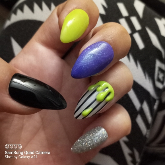 Beetle juice acrylic press on luxury nails Halloween and Gothic nail sets pPN06 - Picture 1 of 1